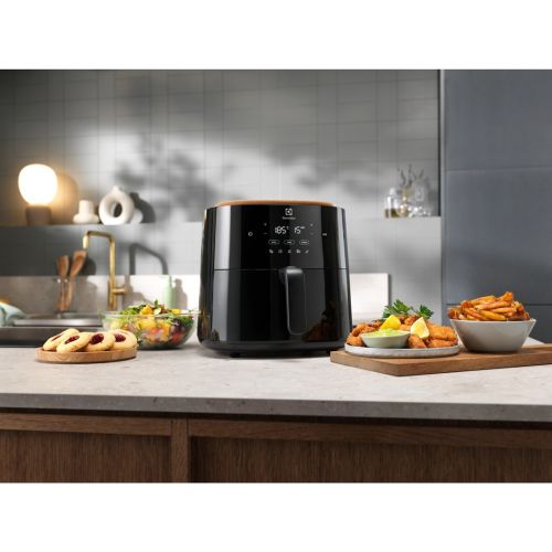 Electrolux EAF7B Single 6.8 L Stand-alone 1800 W Hot air fryer Black (EAF7B)